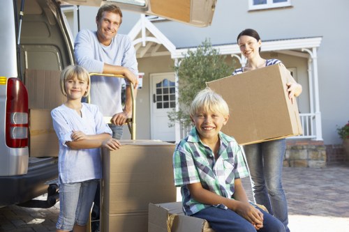 Efficient packing and loading by Logan's Man with Van